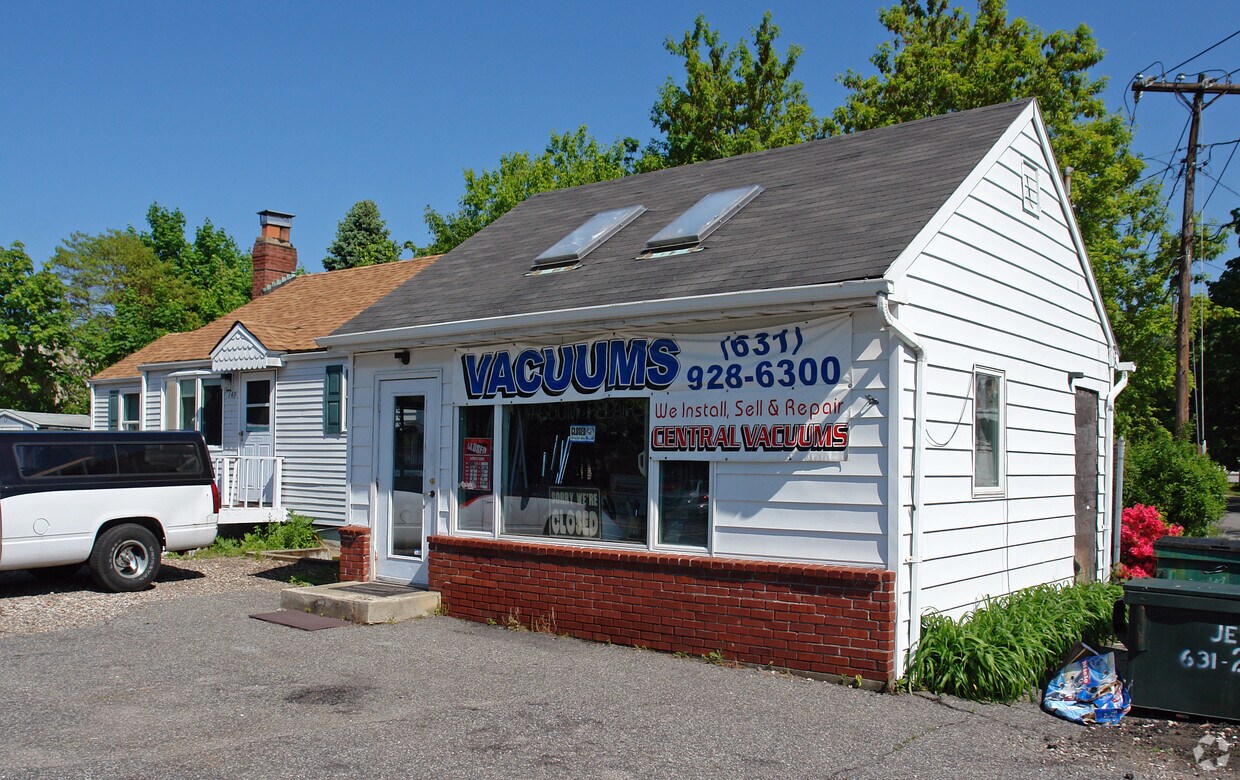 149 Hallock Ave, Port Jefferson Station, NY 11776 Apartments in Port Jefferson Station, NY