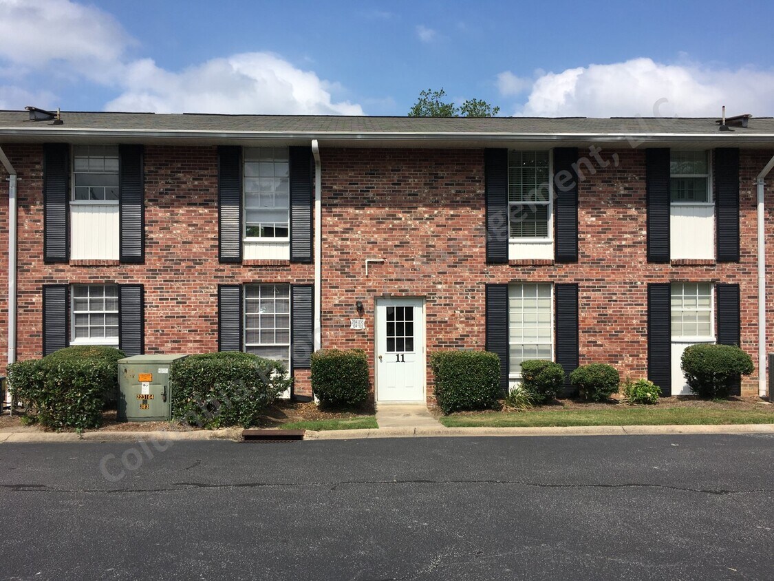 Primary Photo - 5225 Clemson Ave