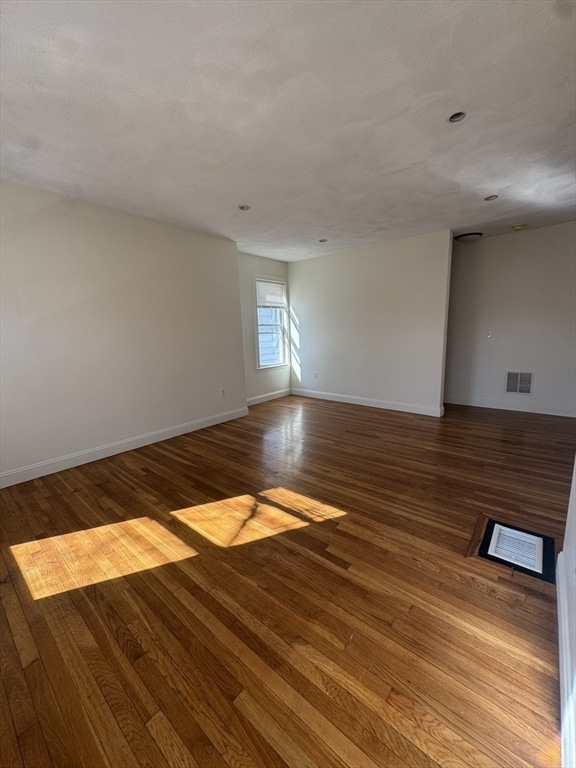 Building Photo - 382 Salem St