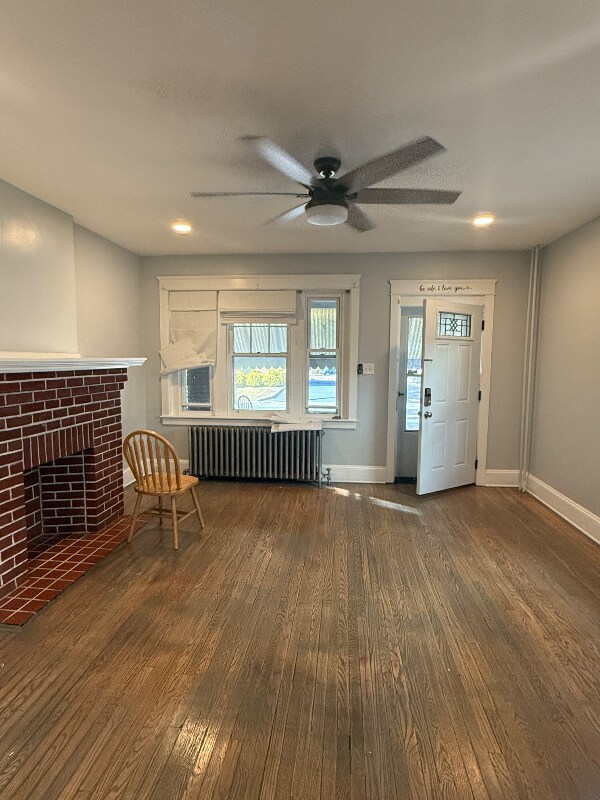 Foto del edificio - 1348 Easton Ave