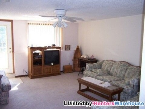 Building Photo - 531 Tiffany Dr