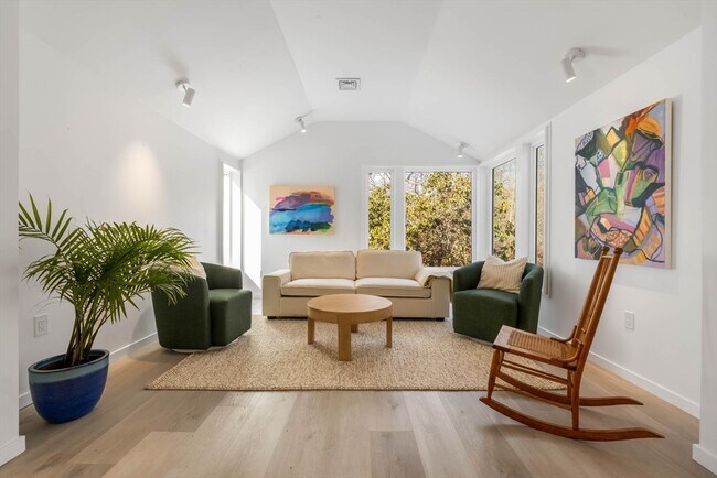 Foto del edificio - 561 Beechwood St