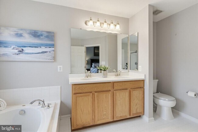 Foto del edificio - 7061 Holly Springs Ln