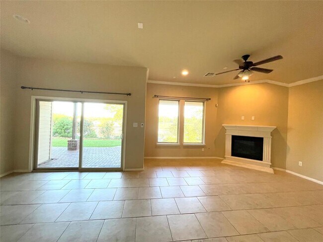 Foto del edificio - 2310 Eagle Ln