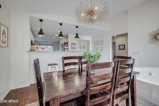 Foto del edificio - 7958 S Sorrell Ln
