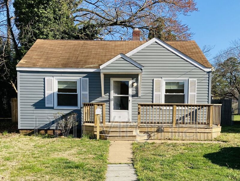 Primary Photo - 28 Harvard Rd