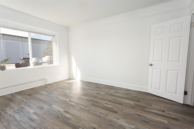 Foto del edificio - 6310 E McKinley Ave