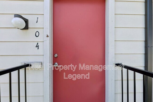 Foto del edificio - 6646 E Lovers Ln