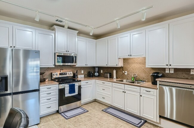 Foto del edificio - 4672 W 20th Street Rd