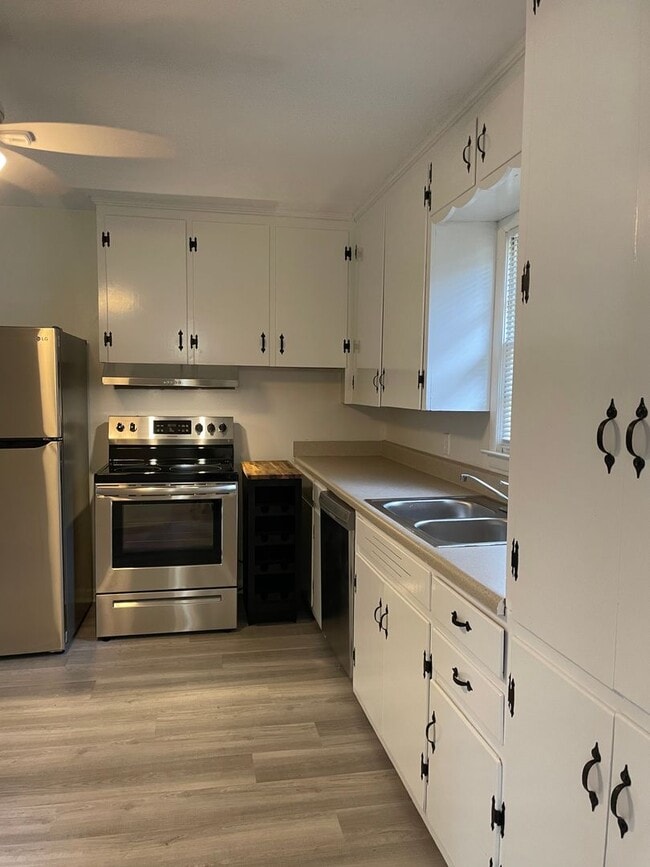 Foto del edificio - Cute and Newly Renovated Brick One Level Home in Auburn