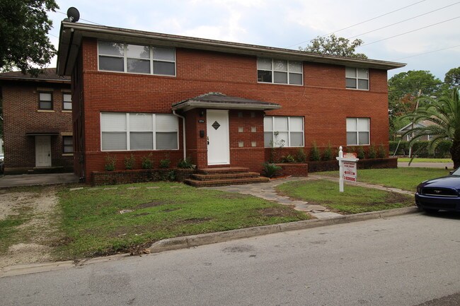 2716 Green Street - 2716 Green St