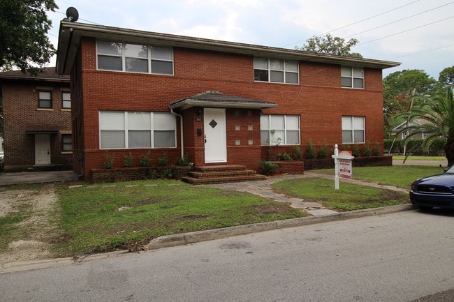 2716 Green Street - 2716 Green St