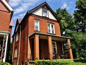 Building Photo - 725 N Euclid Ave