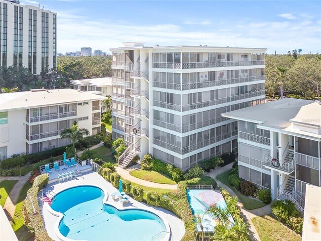 Foto del edificio - 1012 N Shore Dr NE