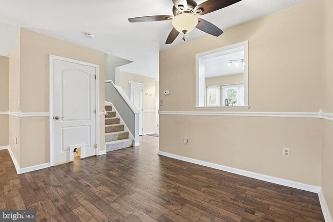 Building Photo - 1109 Oak View Dr