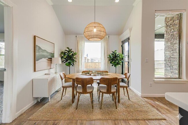 Foto del edificio - 1632 NE 35th St