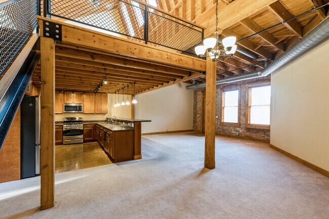 Building Photo - 344 Hutchins Ct
