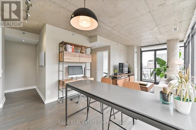 Photo du bâtiment - 8 Dovercourt Rd