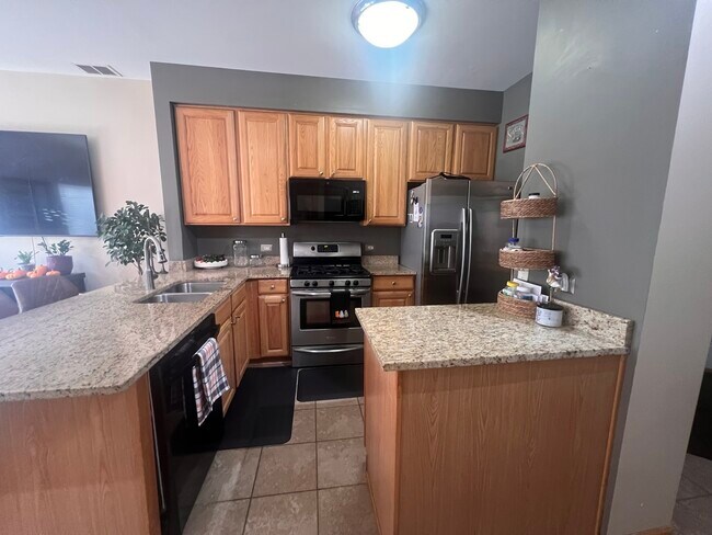 Foto del edificio - 3400 Blue Ridge Dr
