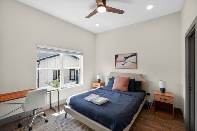 Foto del edificio - 2450 Wickersham Ln
