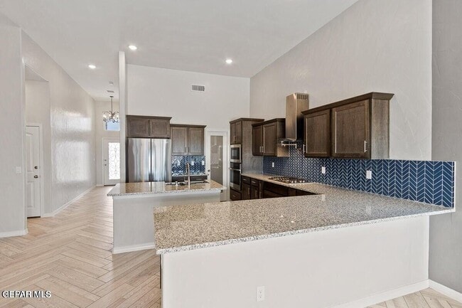 Foto del edificio - 913 Louisiana Downs Ave