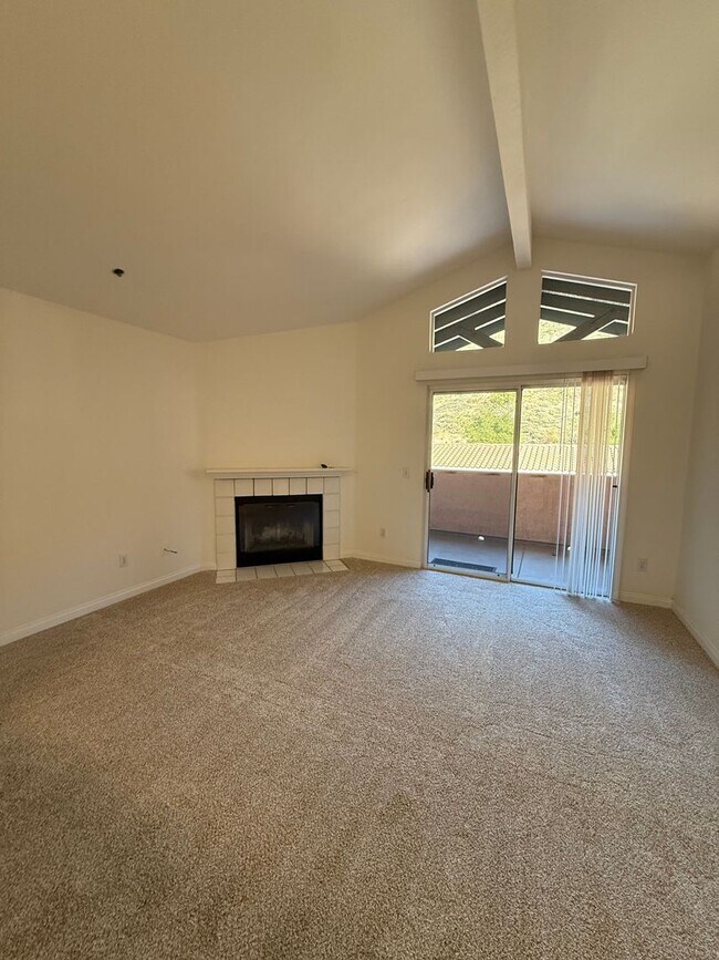 Foto del edificio - Cute and Cozy 2Br/2Ba second floor Condo in The Summit