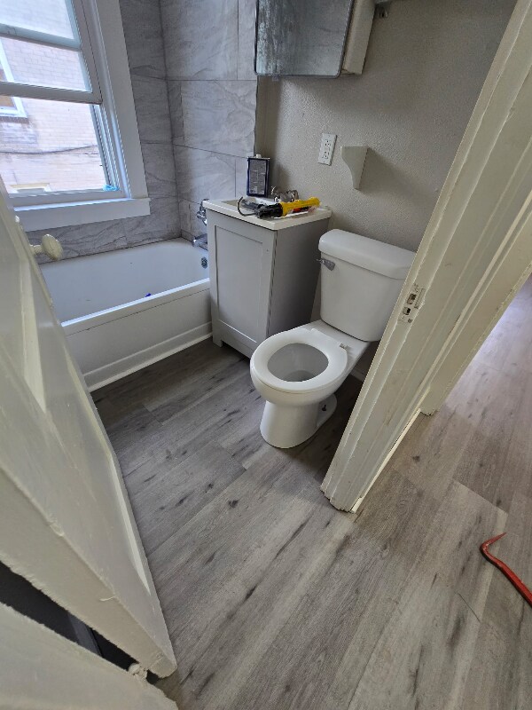 Building Photo - 1020 3rd St S