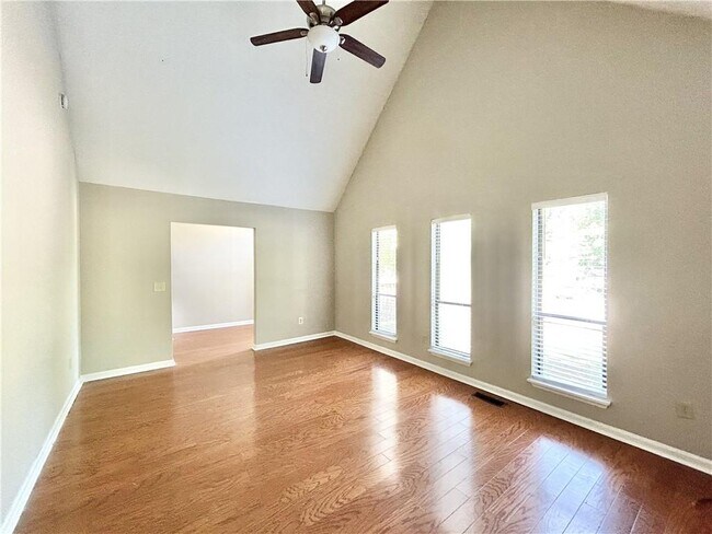 Building Photo - 9433 Cedar Creek Pl