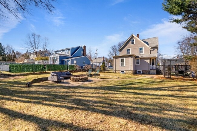 Building Photo - 6 Eastern Ave