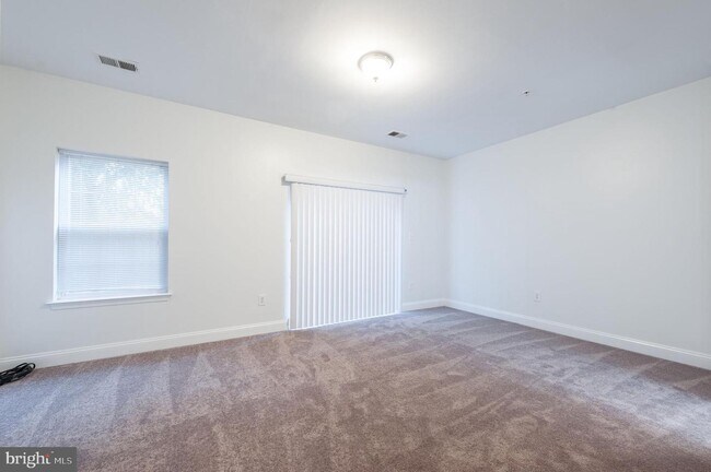 Building Photo - 107B Burck St