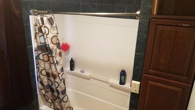 Foto del edificio - Willmar 2/1 Upper apt available.  Great lo...