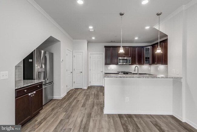 Foto del edificio - 45114 Kincora Dr