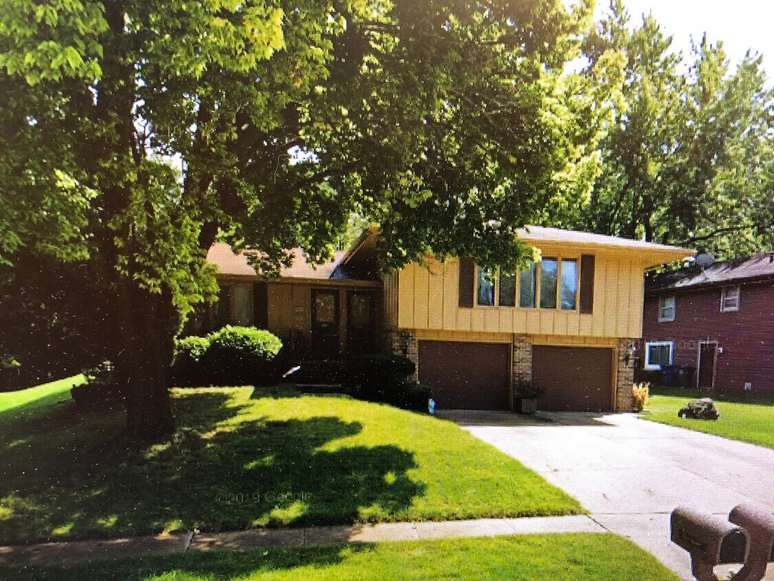 Foto principal - 2901 67th St