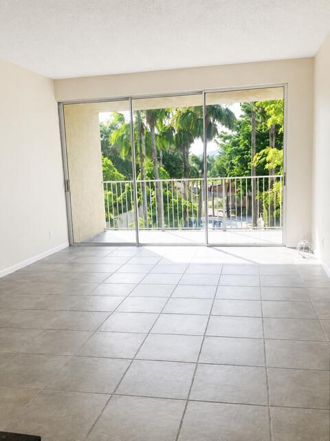 Foto del edificio - 8304 NW 24th St