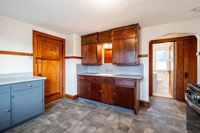 Foto del edificio - 2213 S 72nd St