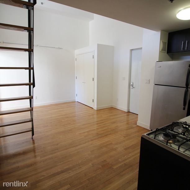 Building Photo - 342 Eldert St