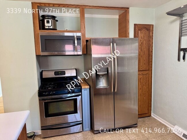 Building Photo - 3339 N 97th Pl