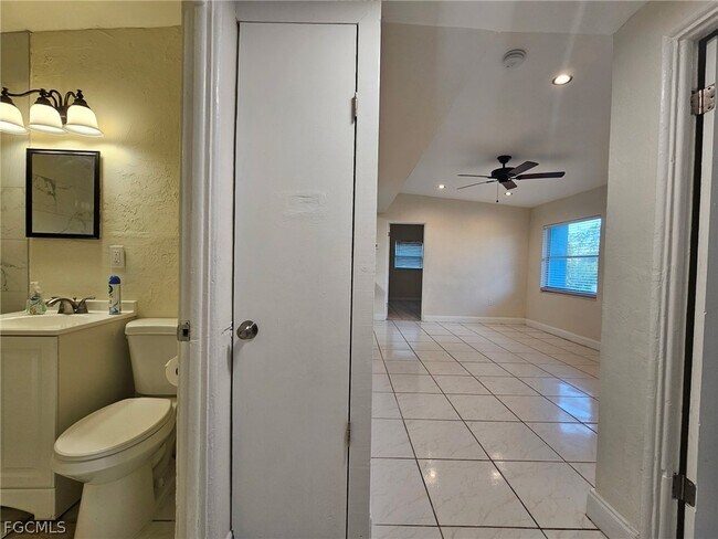 Building Photo - 1532 Veronica S Shoemaker Blvd