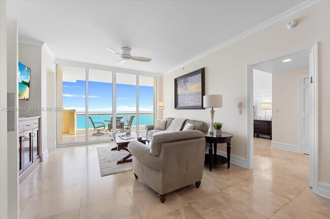 Building Photo - 17875 Collins Ave