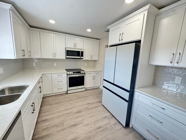 Foto del edificio - 6603 Overland Dr