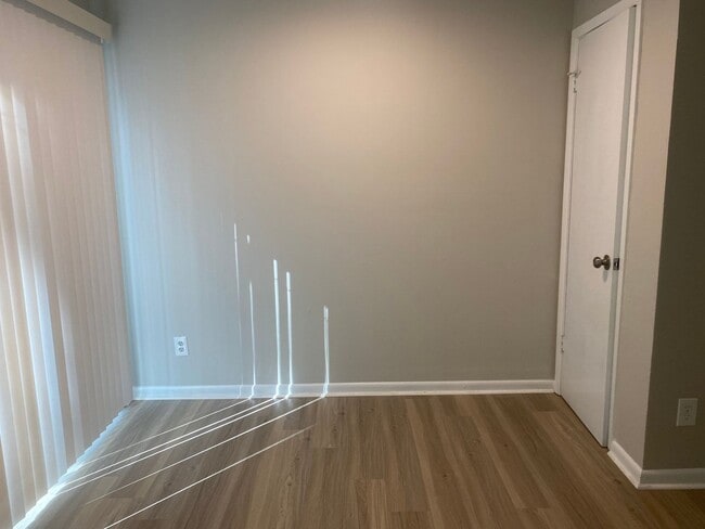 Interior Photo - Chanticleer Apartments - Columbus, MS