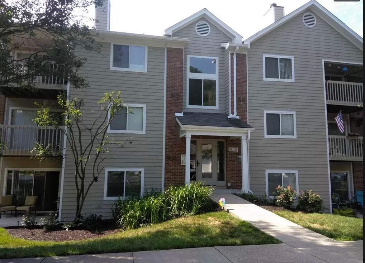 Foto principal - 110 Creekwood Dr