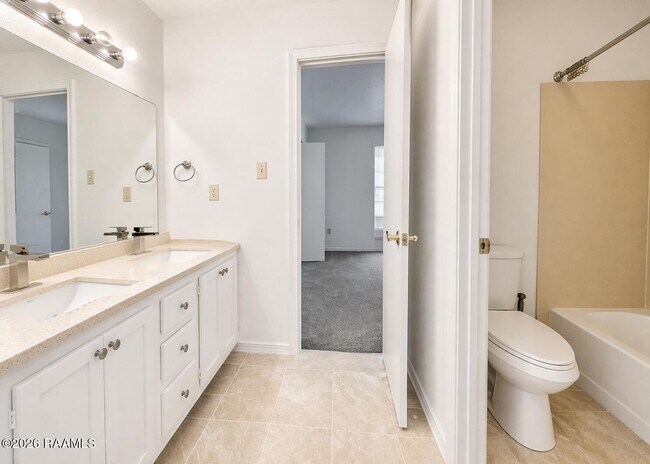 Foto del edificio - 6212 Stumberg Ln