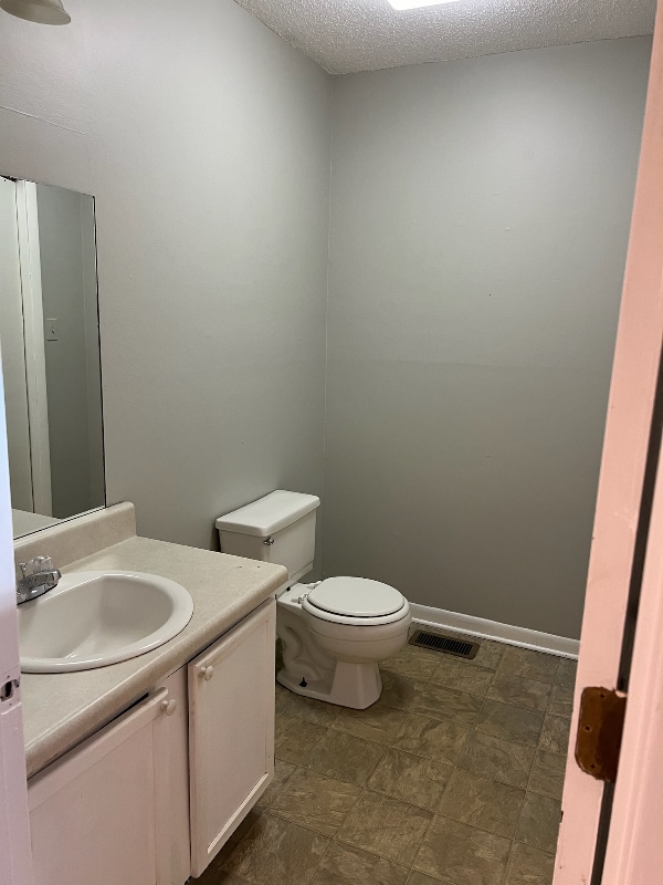 Building Photo - 101 Northwinds Dr