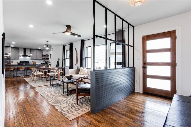 Foto del edificio - 2047 Seavey Dr