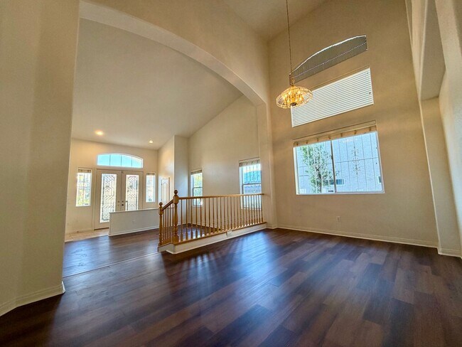 Foto del edificio - Lovely, large 4 bedroom