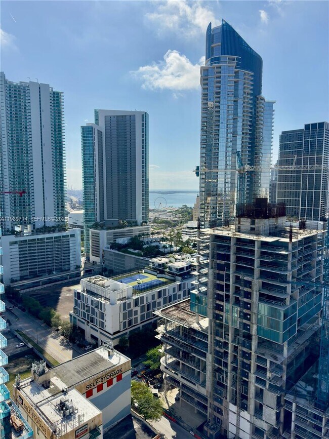 Foto del edificio - 20 NE 11th St