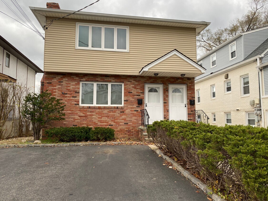 Primary Photo - 53 Firwood Rd