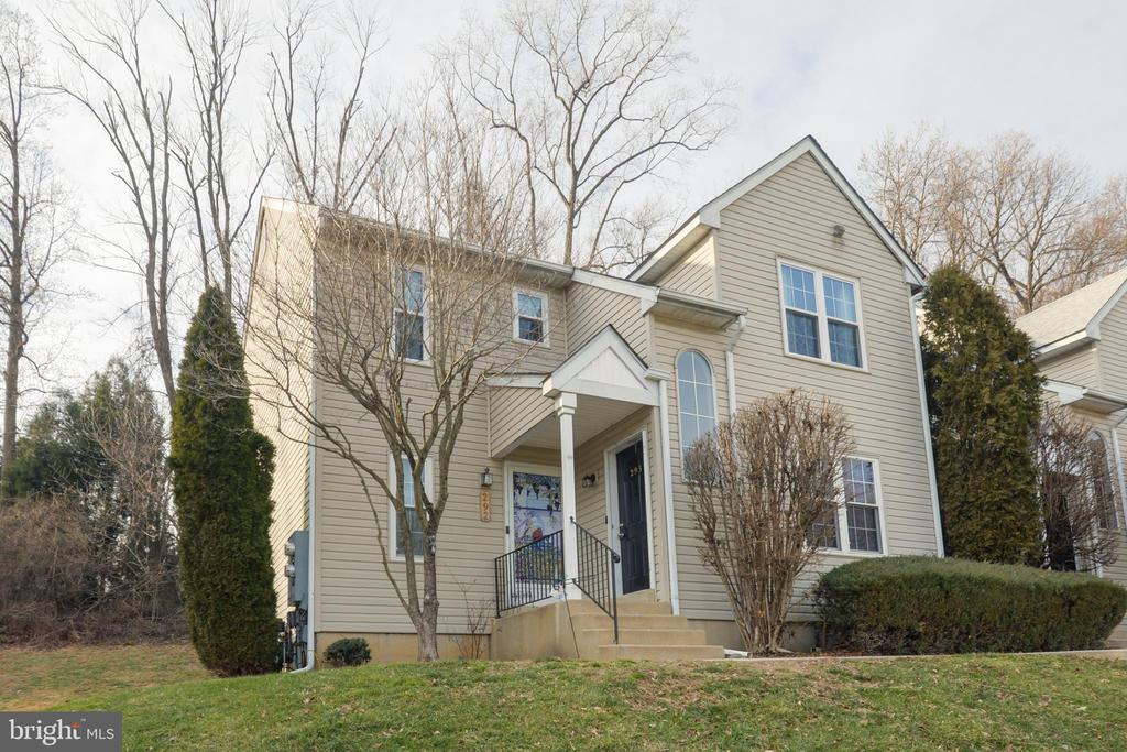 Foto principal - 293 Wexford Ct