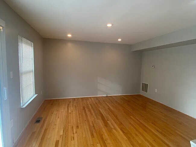 Foto del edificio - 6228 William Edgar Dr